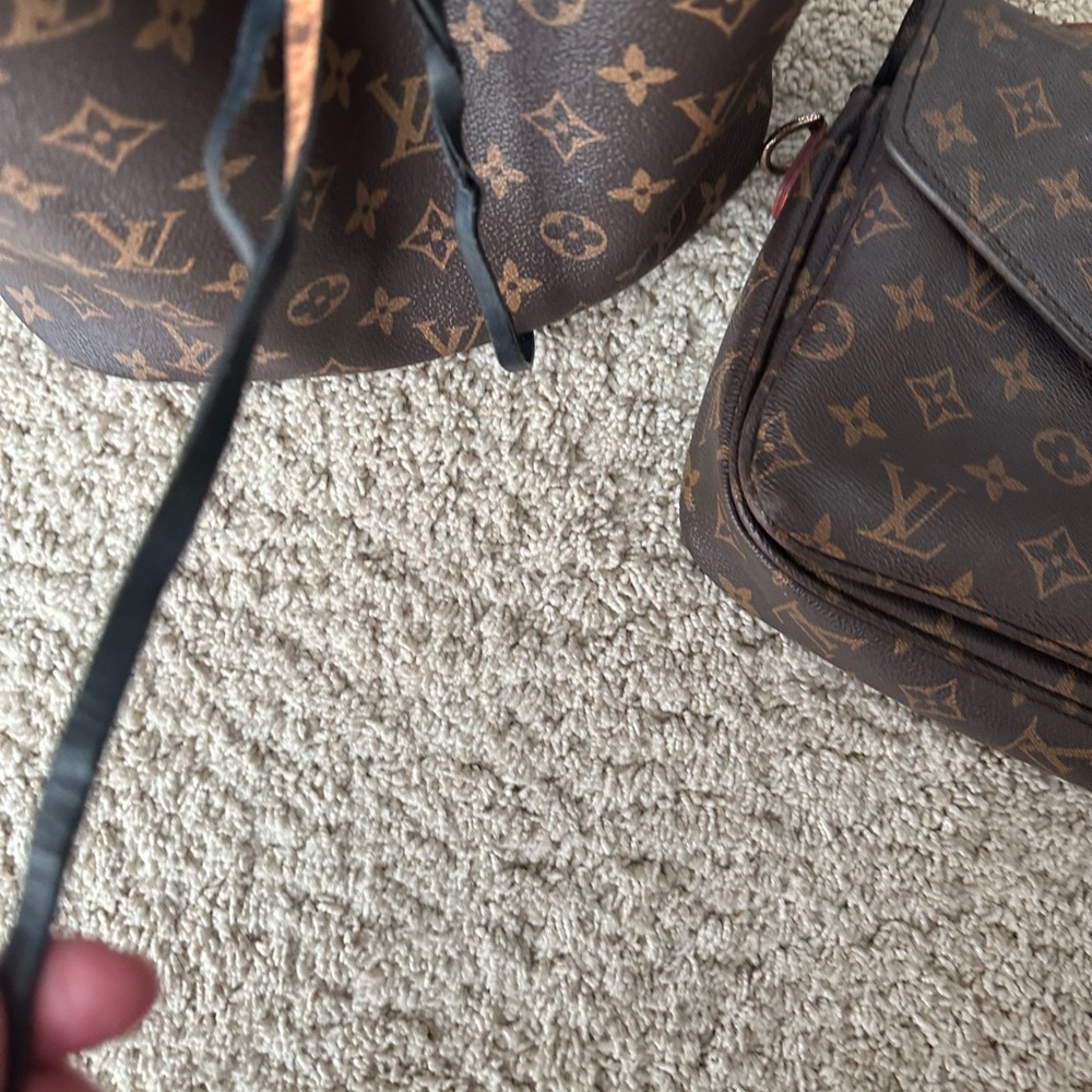 Designer look alike purses. See description. - Picture 5 of 13